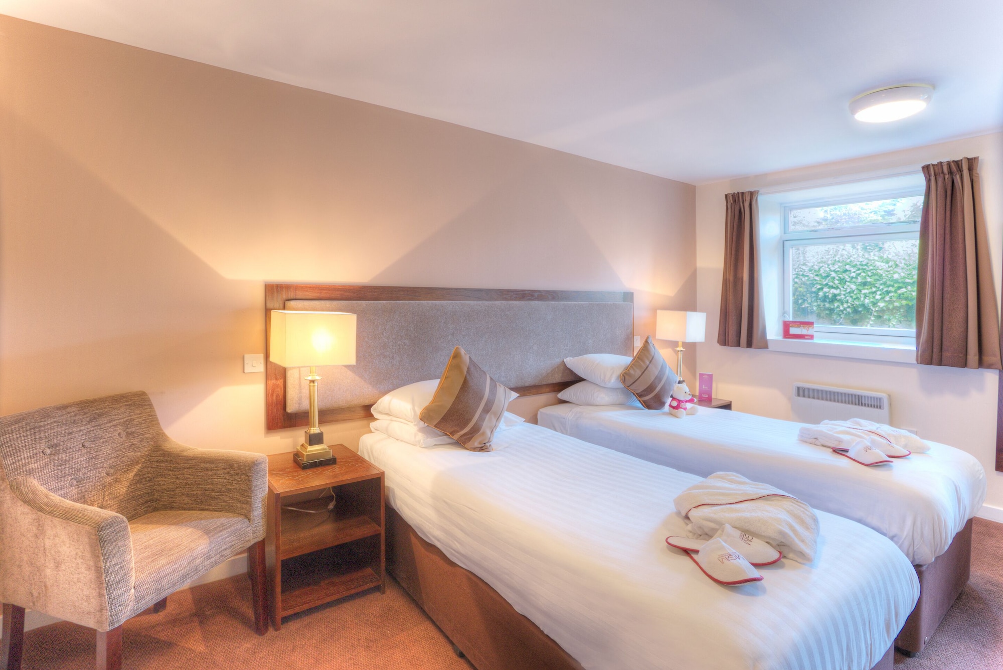 STANDARD, TWIN BEDS