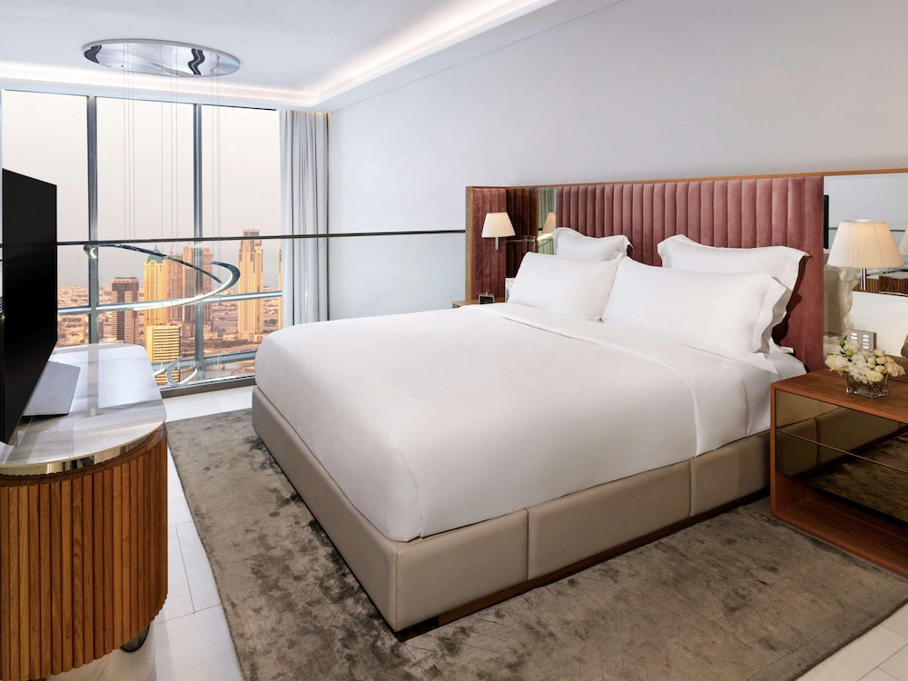 SLS Dubai Hotel and Residences 22/75