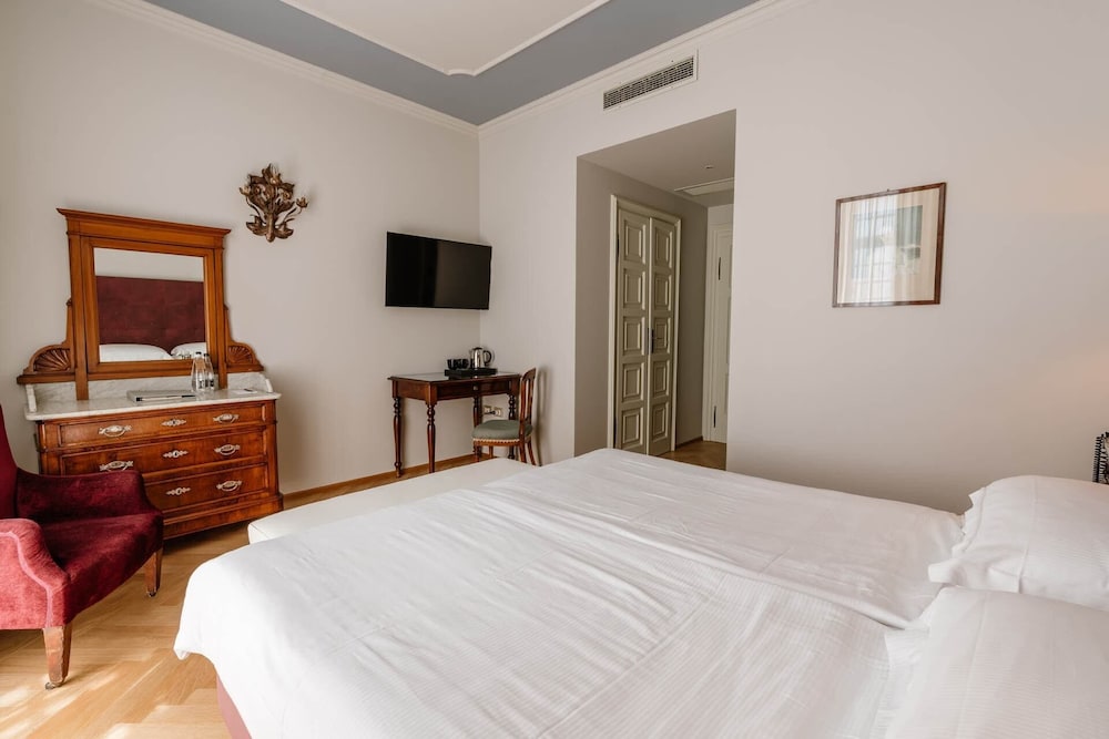 Hotel Monte Baldo and Villa Acquarone 15/49