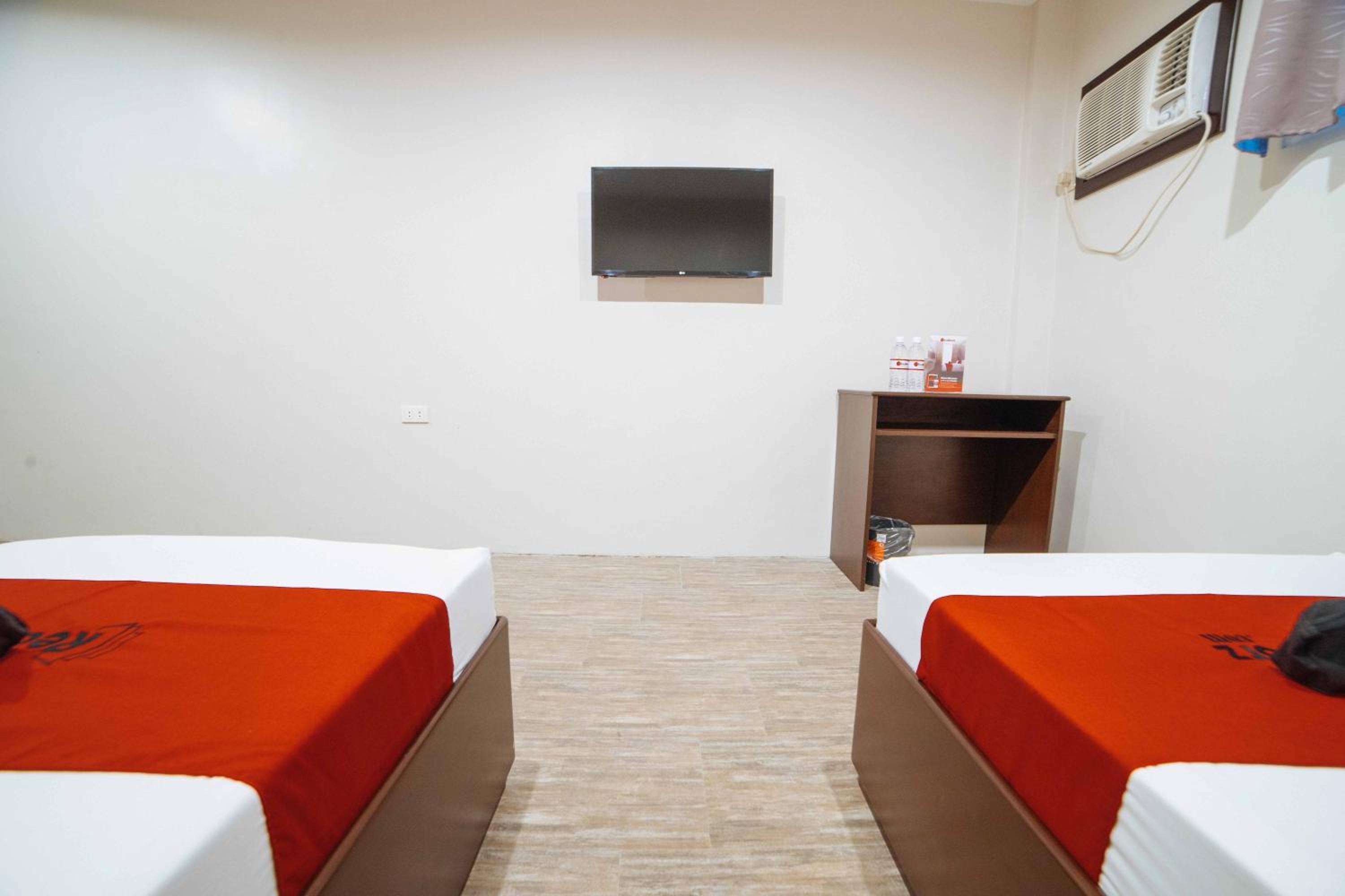 RedDoorz @ Traveler's Inn Bajada Davao 19/24