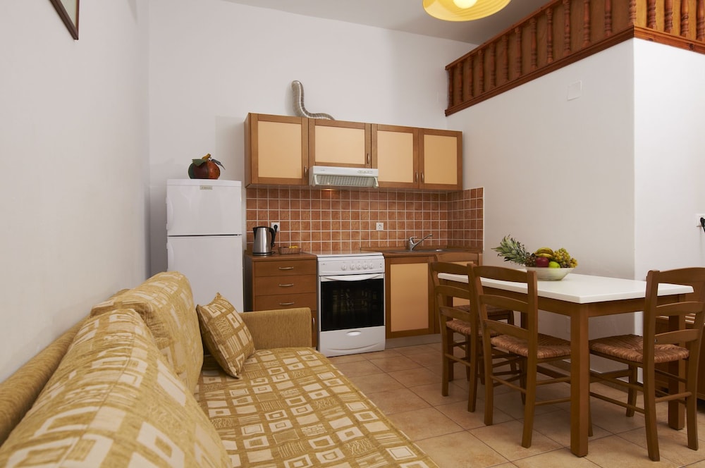 Iapetos Village 48/67