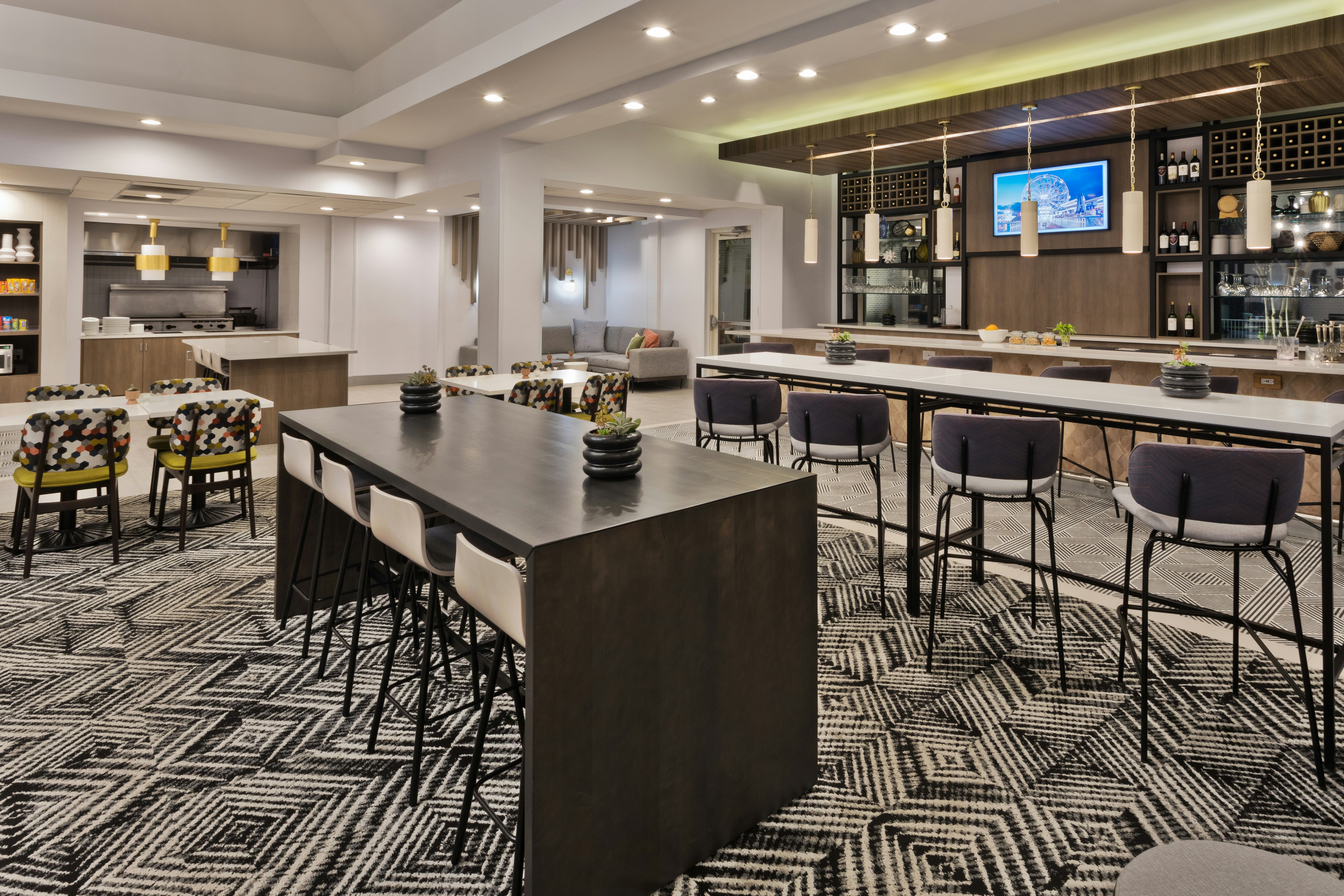 Hilton Garden Inn Birmingham Lakeshore Drive 16/27