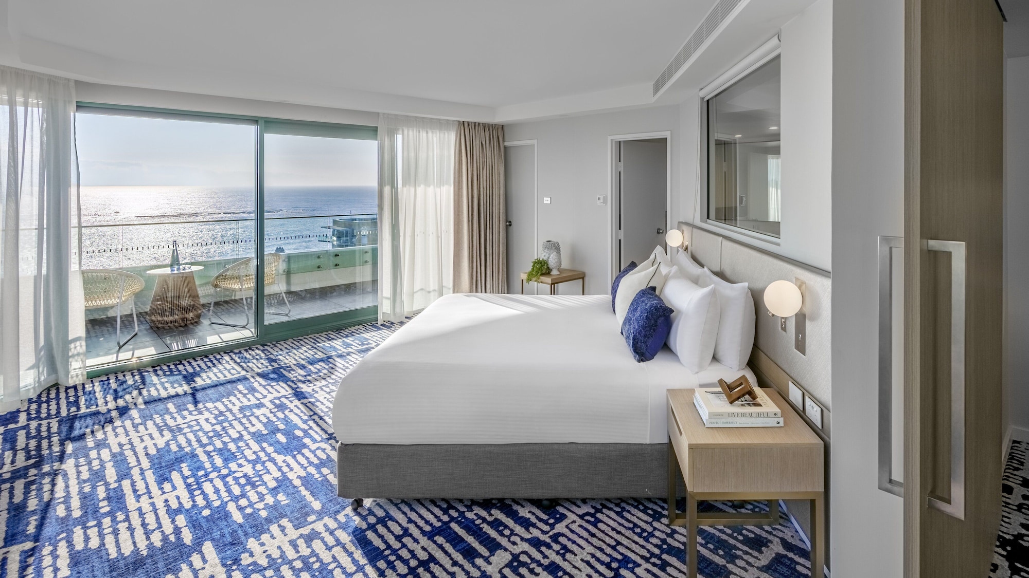 Pacific, Suite
