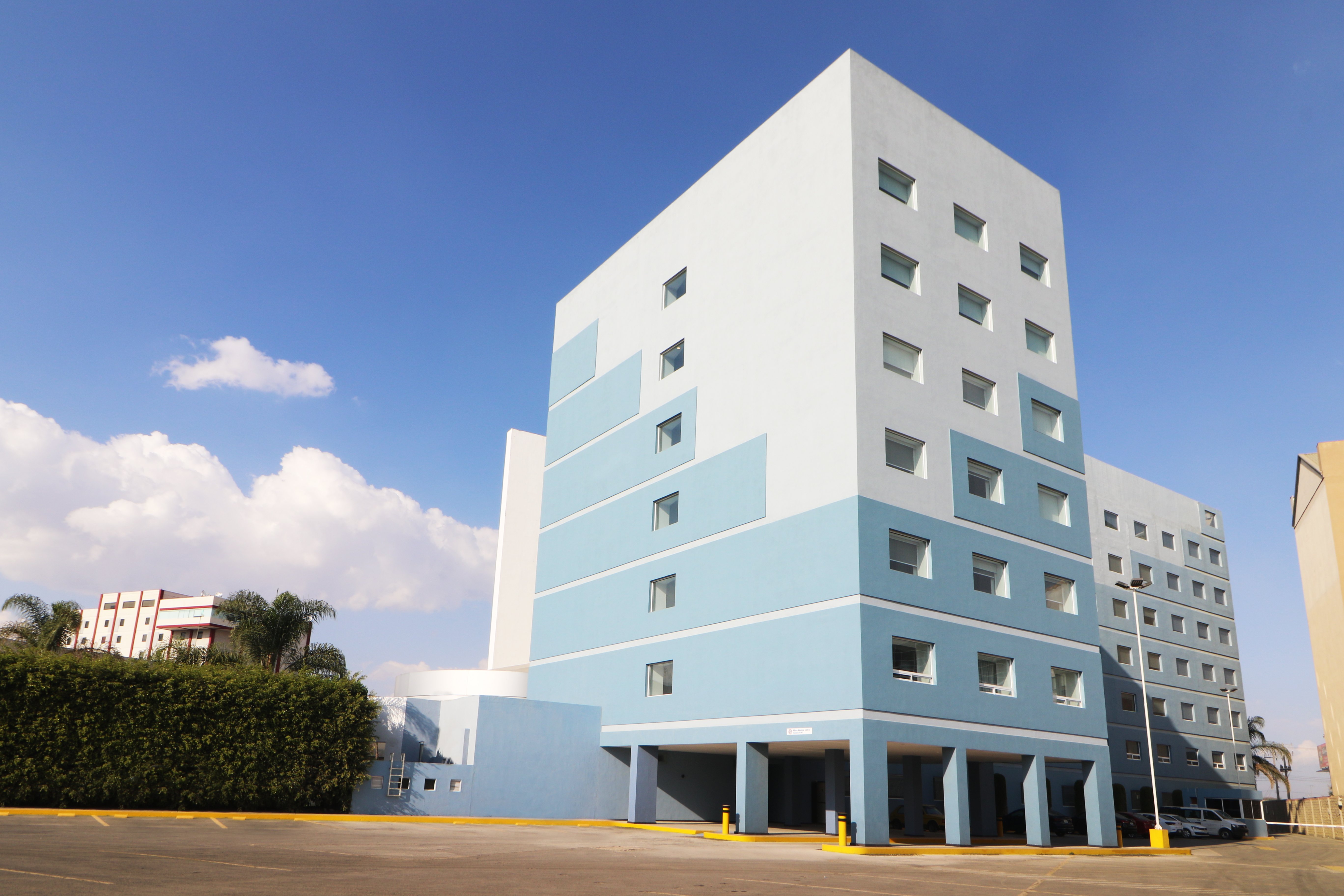 Holiday Inn Express San Luis Potosi 8/80