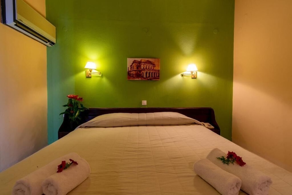 Aegli Hotel 34/64