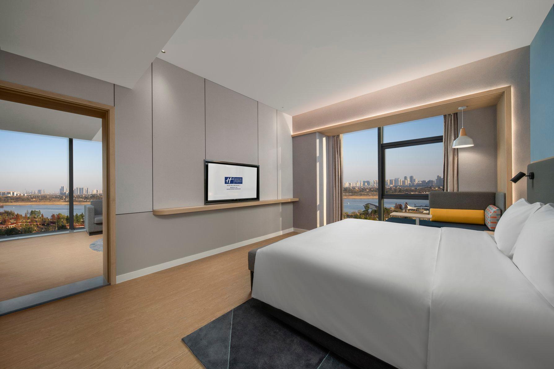 جناح بإطلالة على النهر بغرفة نوم واحدة، Holiday Inn Express Nanchang Riverside 3/4