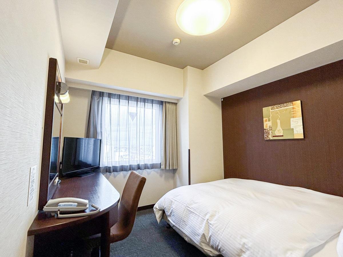 Semi Room, Comfort, Semi Double Bed, Smoking