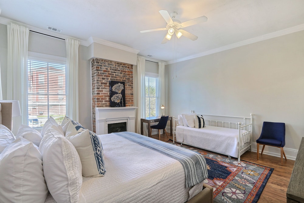 Gallery Stays - Parkside Manor 26/52