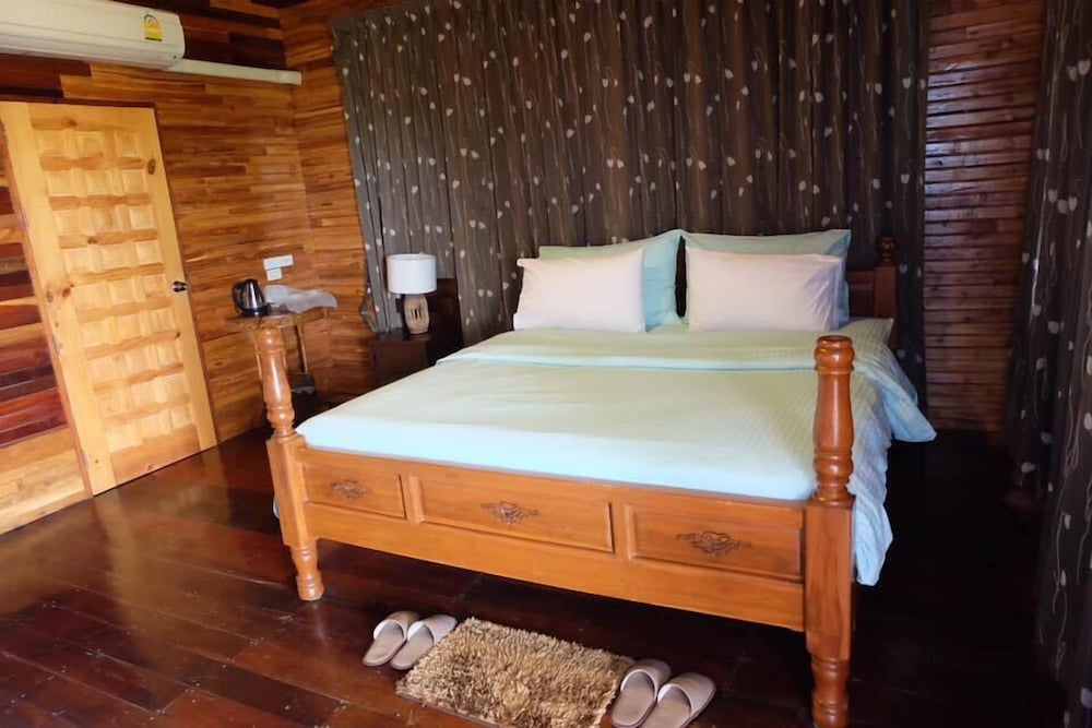 Mai Ngern Mai Thong Resort 15/37