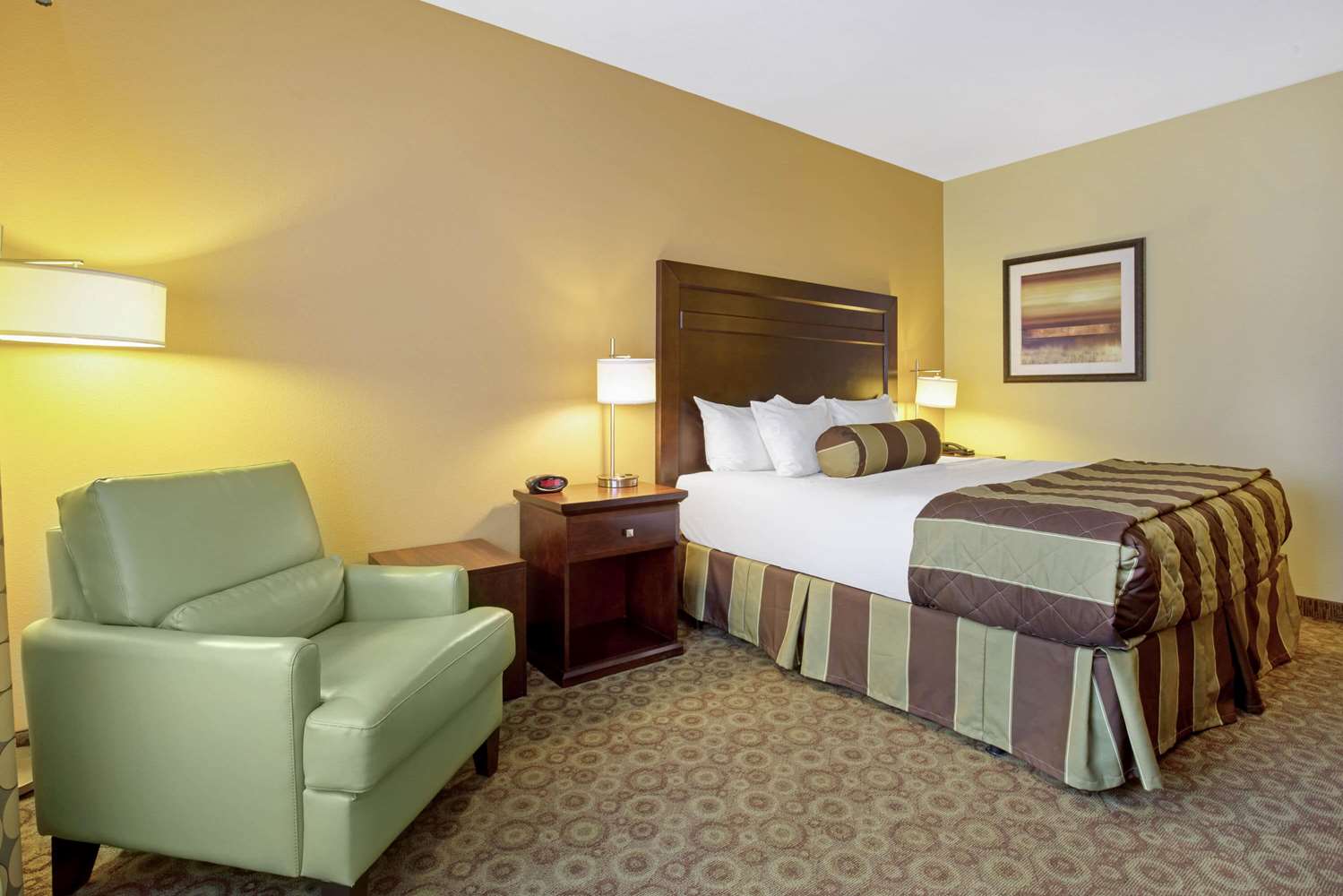 La Quinta Inn & Suites by Wyndham Dickinson 18/50