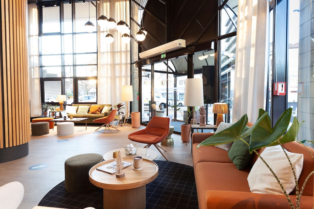 KYRIAD PRESTIGE CLERMONT FERRAND 57/76
