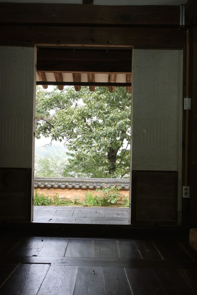 Okyeon Pavilion 12/50