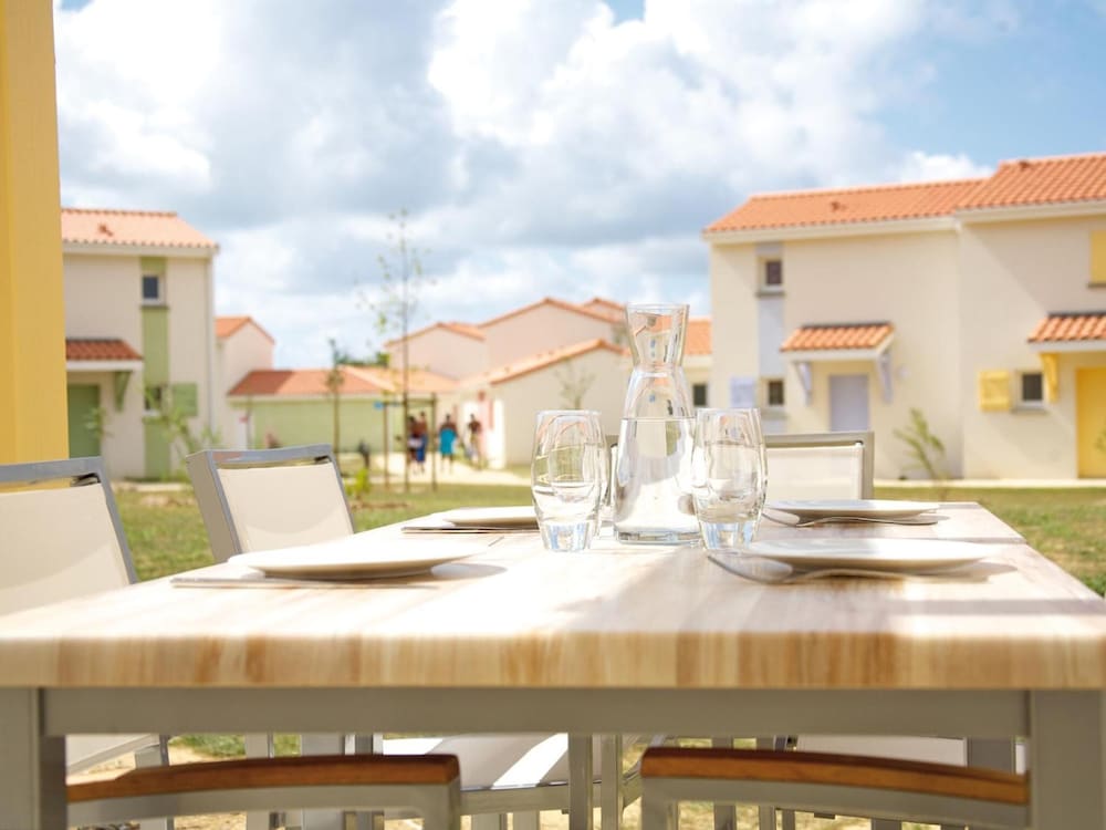 Lagrange Vacances Le Village De La Mer 45/49