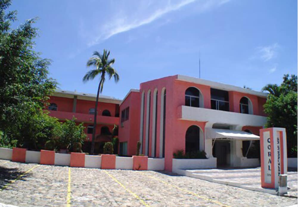 Coral Ixtapa 1/34