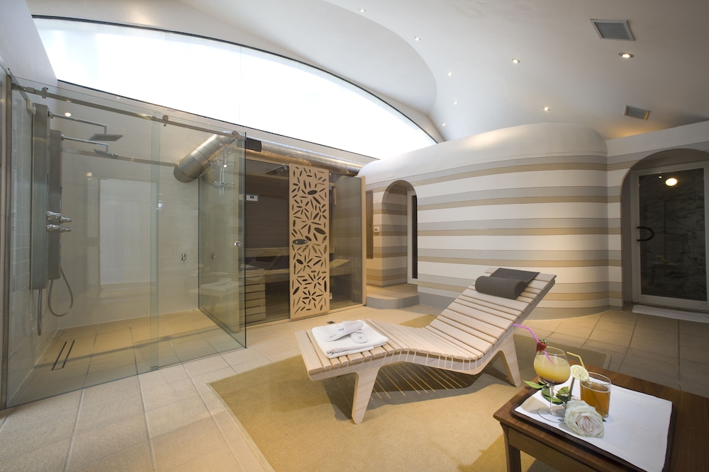 Albergo dell Agenzia 34/76