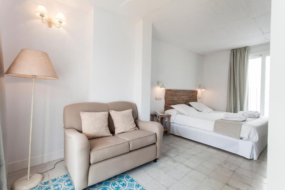 Hotel Boutique Elvira Plaza 38/72