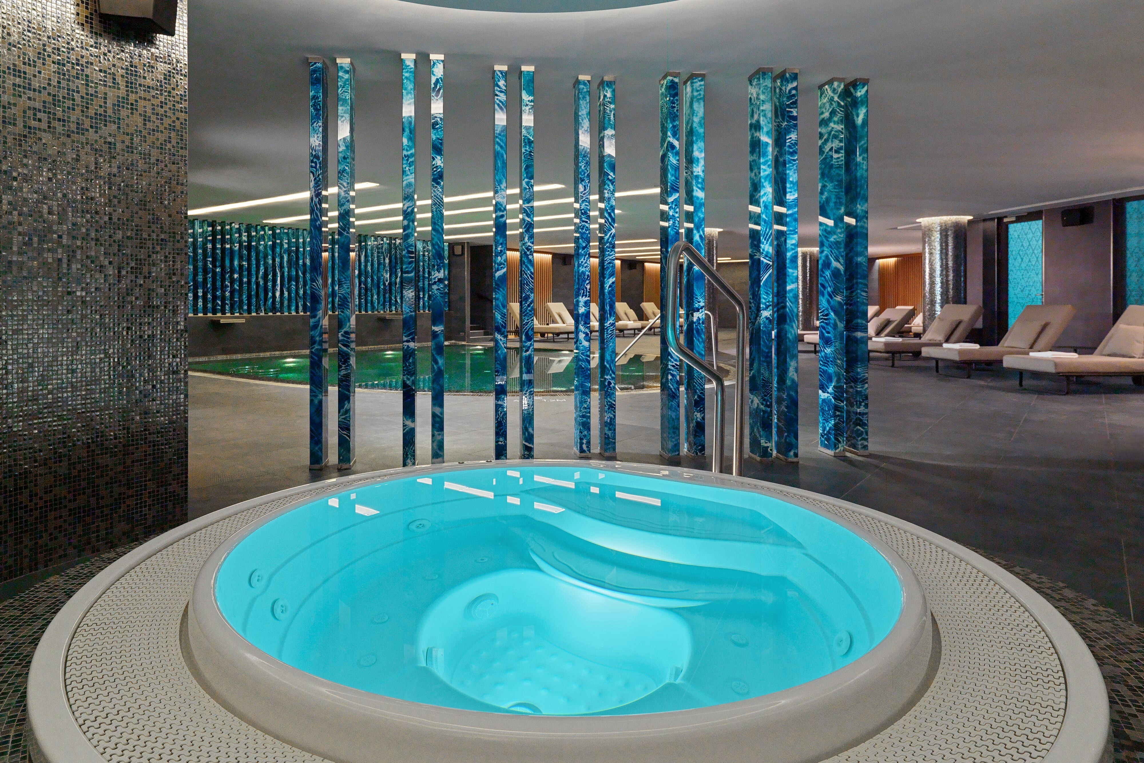 Sheraton Grand Tbilisi Metechi Palace 50/88
