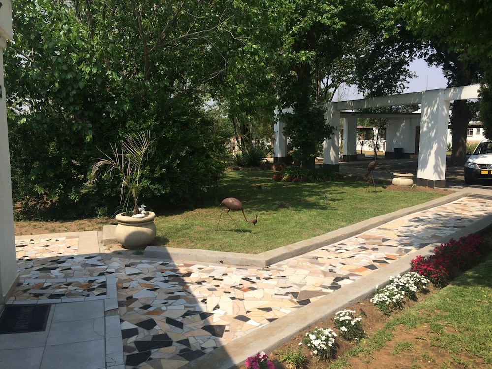 Mcbest Guest House 24/33