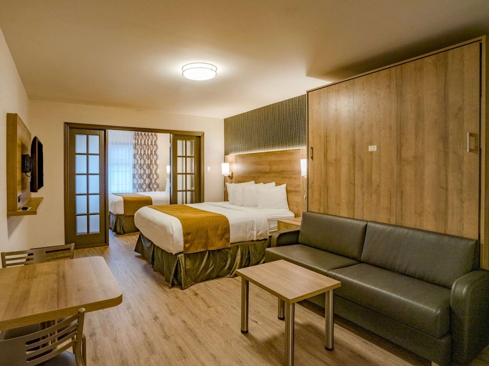 Quality Suites Drummondville 32/43