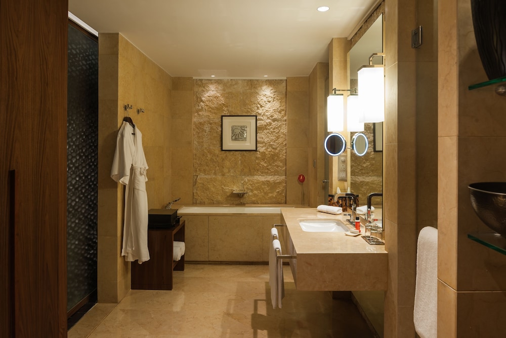 GRAND HYATT GOA 11/70