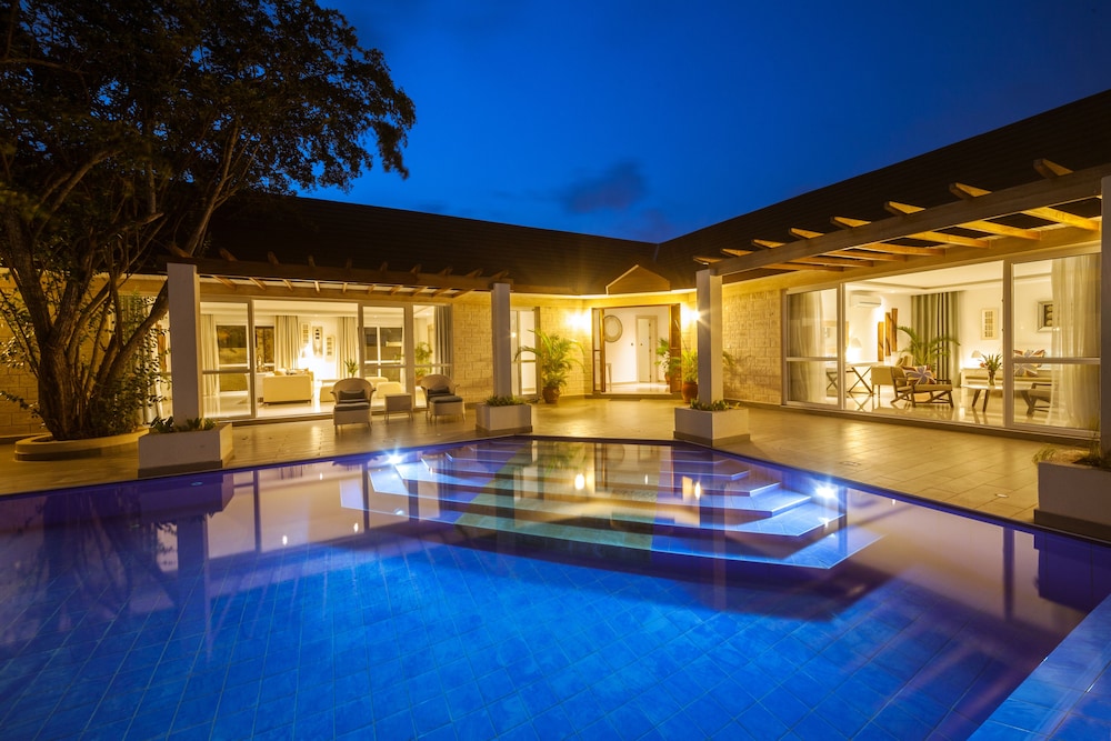 Leopard Beach Resort and Spa in Gombato Bongwe ward