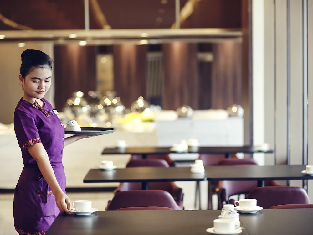 Mercure Karawang 51/66