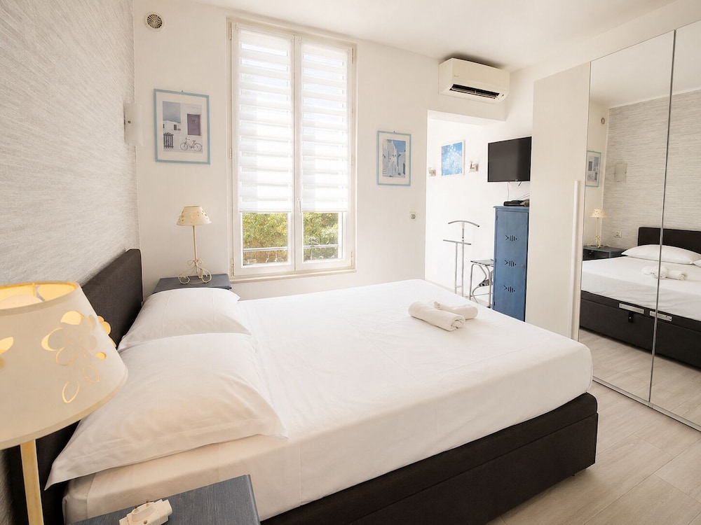 Marazur Apartments 13/50