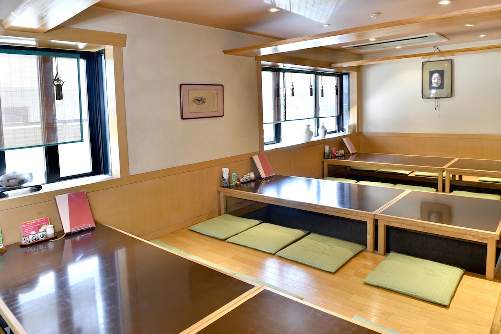 New Commander Hotel Osaka (ex City Hotel Newcommander) 24/42