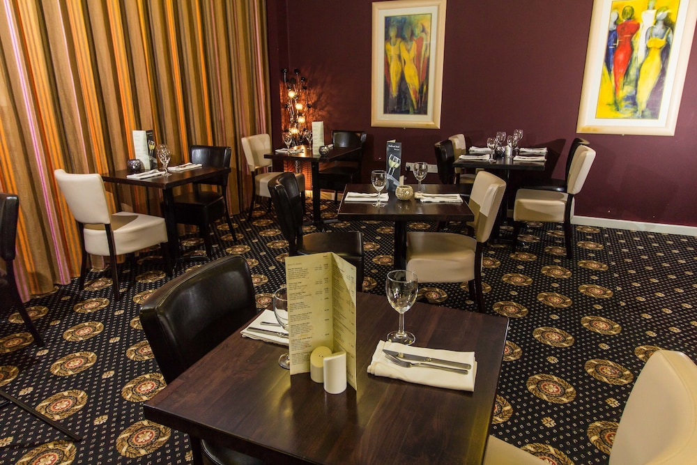 Padbrook Park Hotel 38/46