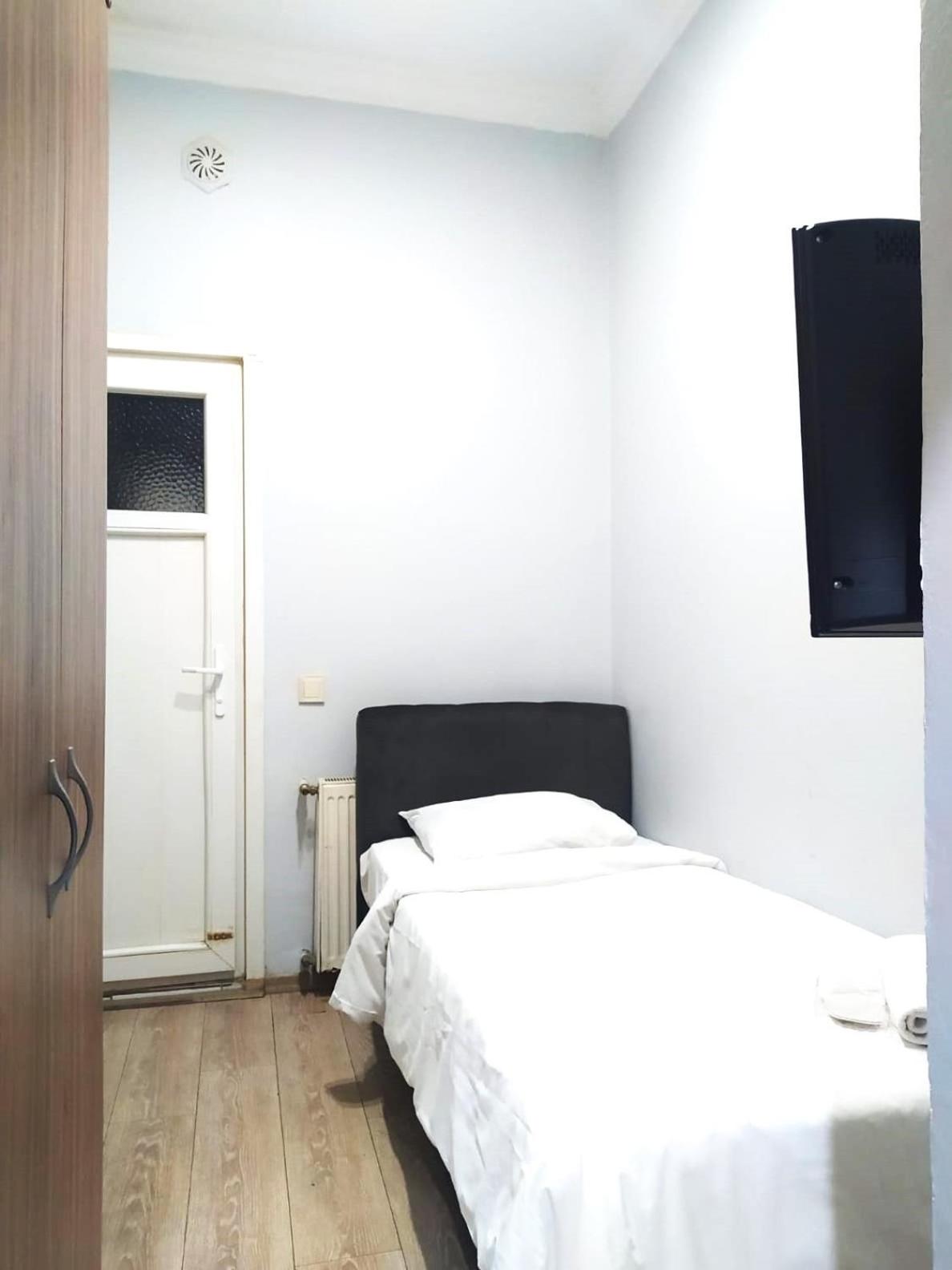 Altun Hotel 10/40