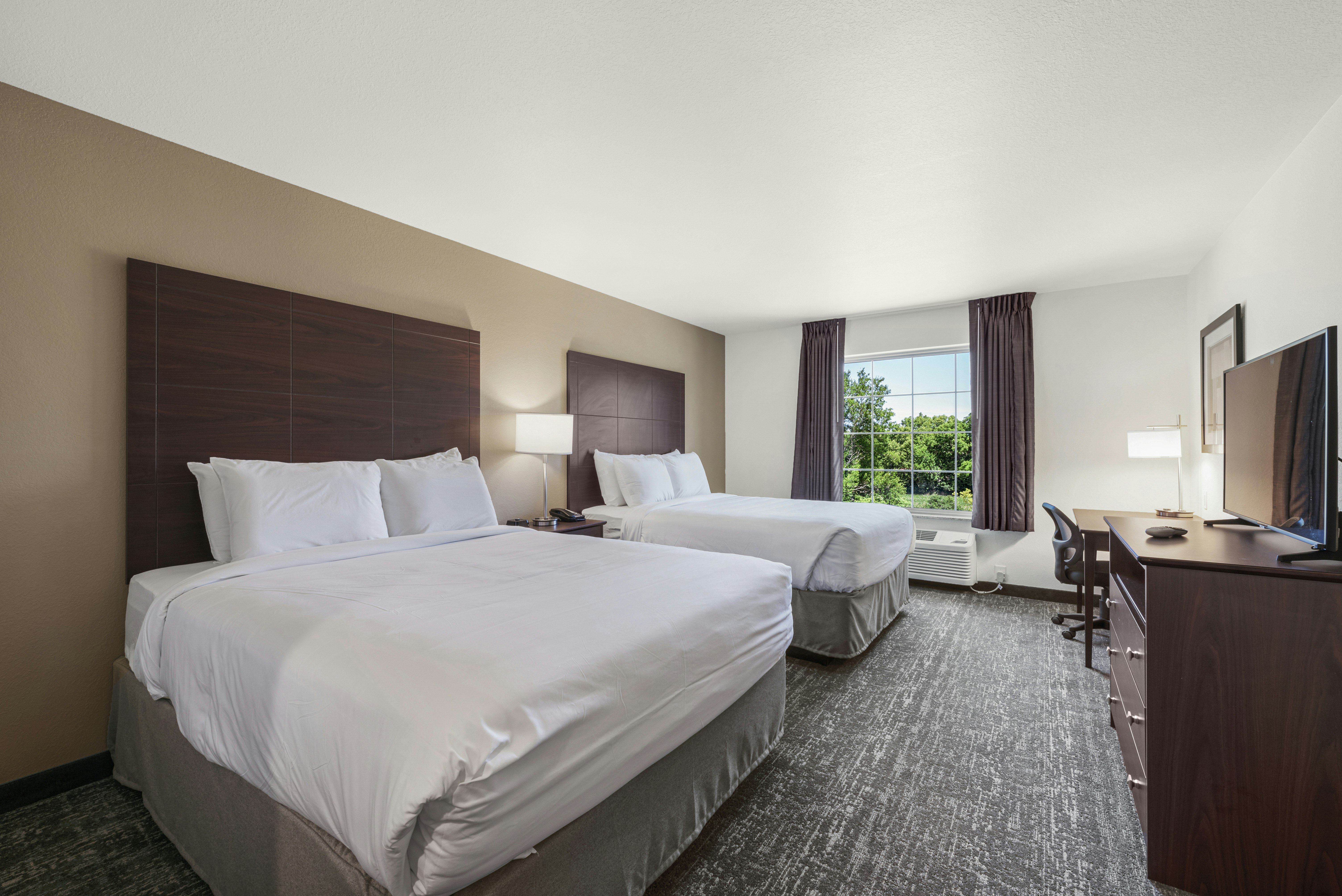 Cobblestone Hotel & Suites - Urbana 21/69