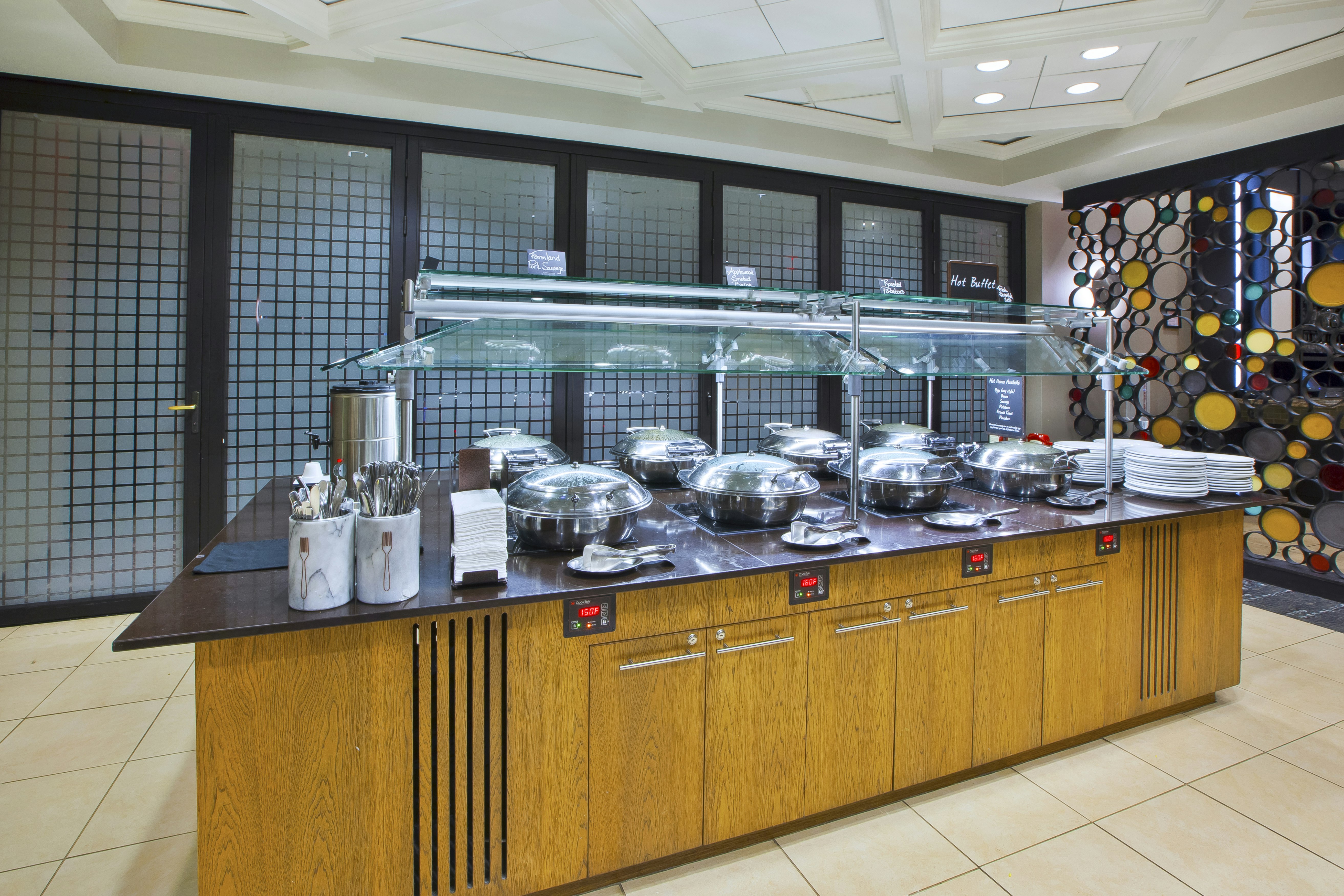 Embassy Suites Columbus - Airport 29/70