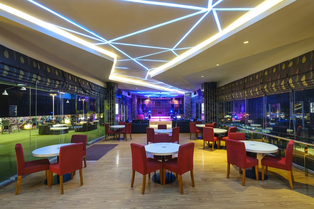 Grand Artos Hotel & Convention 42/49