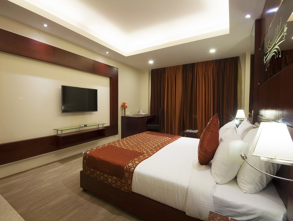 Hotel Golden Grand 18/51
