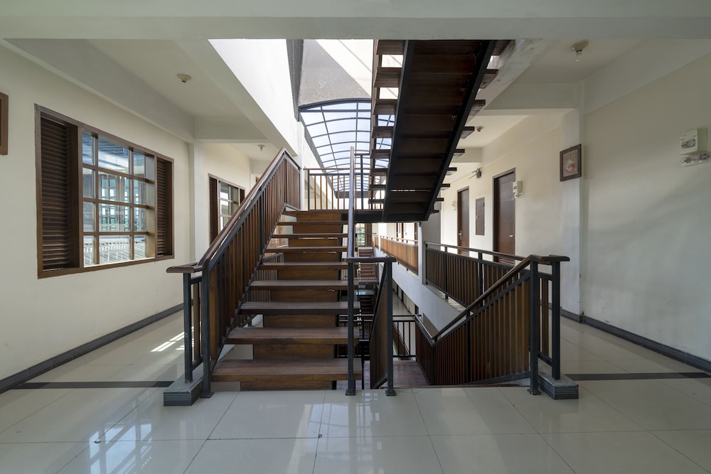Dago's Hill 20/36