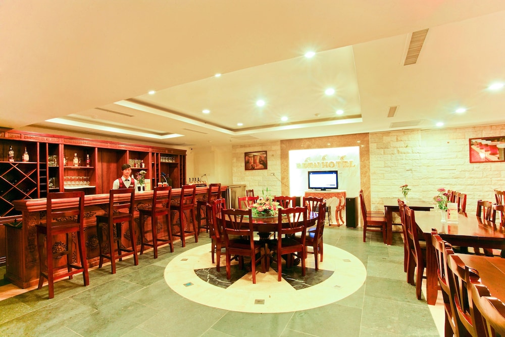 EDEN HOTEL 28/32