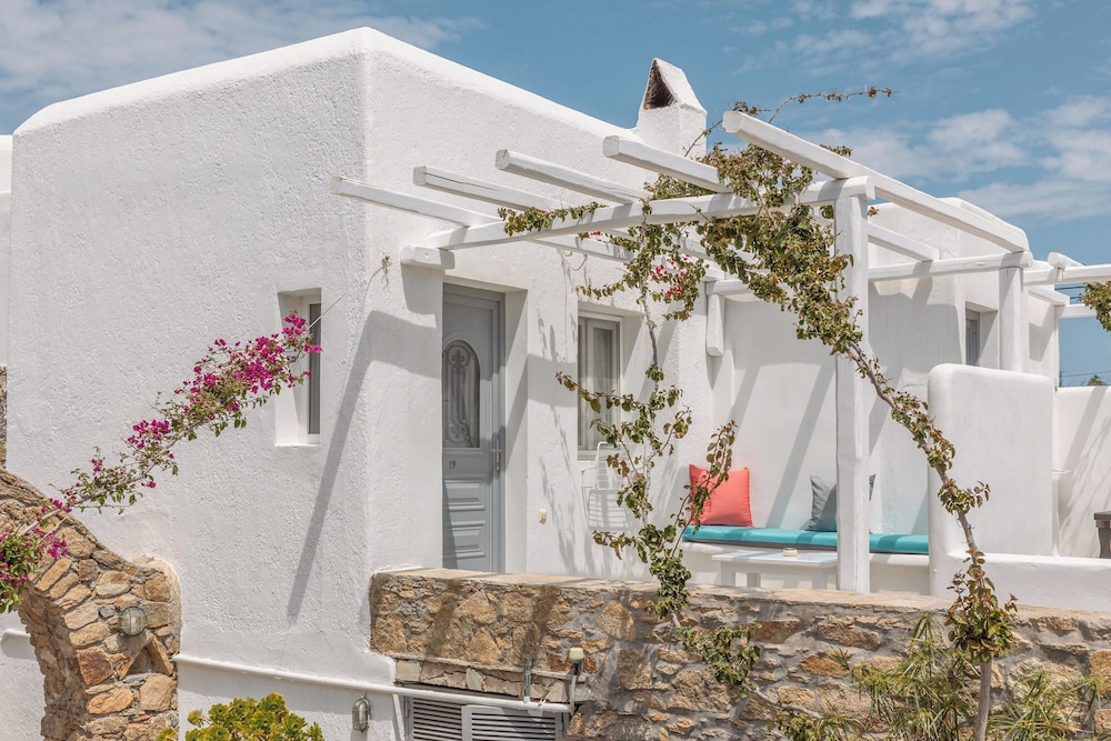 Villa Konstantin Rooms & Suites 3/48