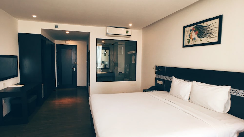 Sea Garden Hotel 17/65