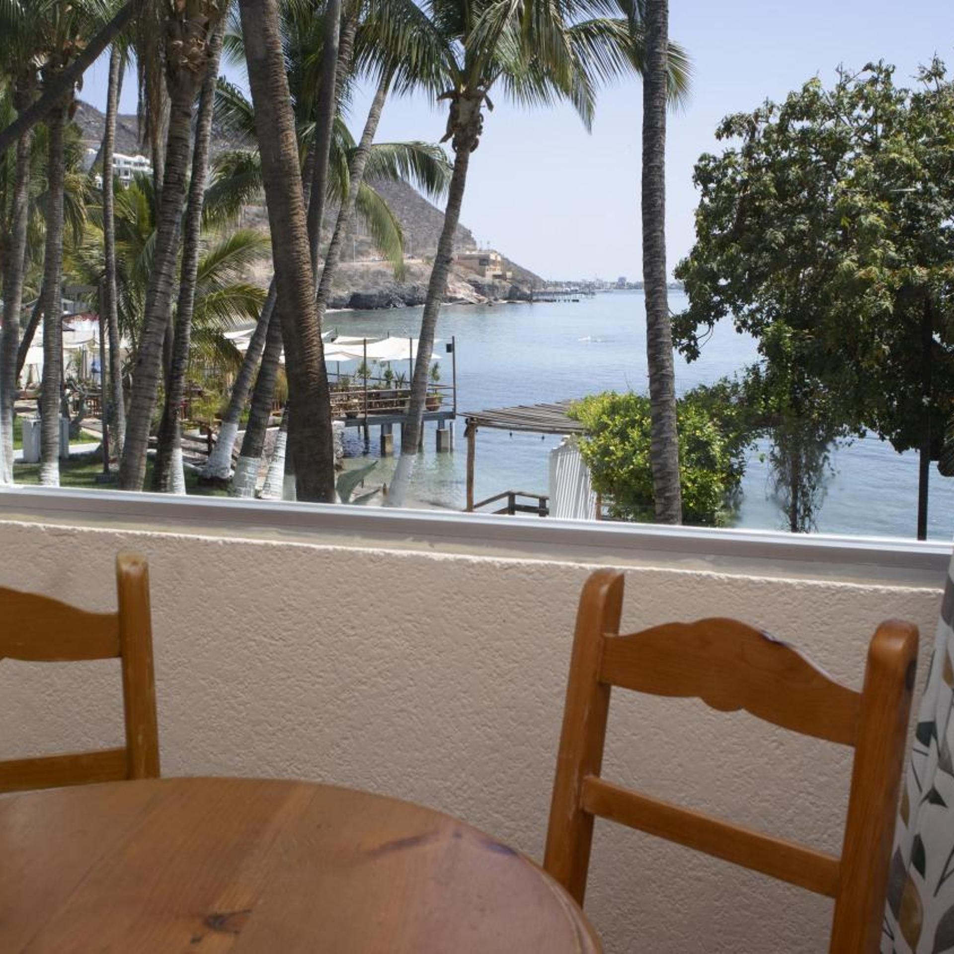 La Concha Beach Hotel & Club 3/50