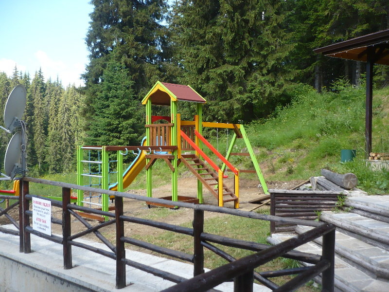 Stream Resort 32/54