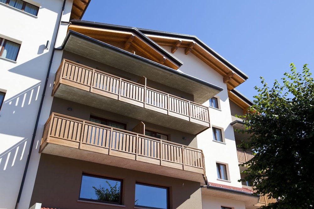 Harmony Suite Hotel 1/44
