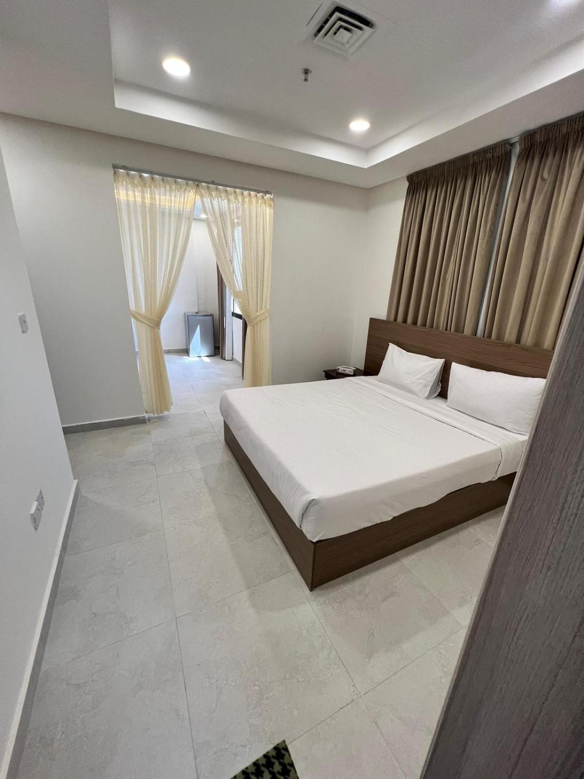 Magic Suite Mahboula Tower 14/38