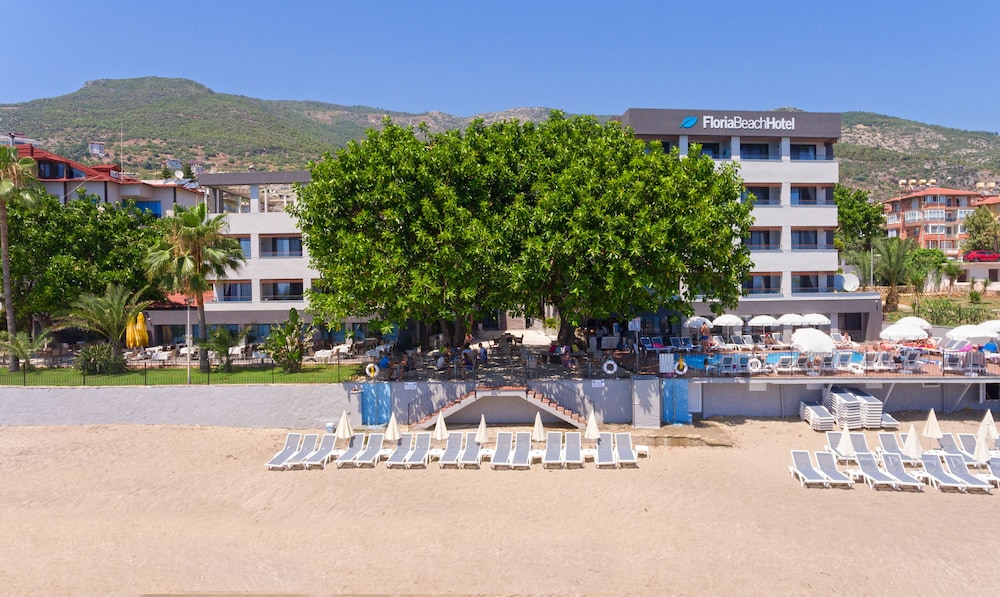 Floria Beach Hotel 19/21