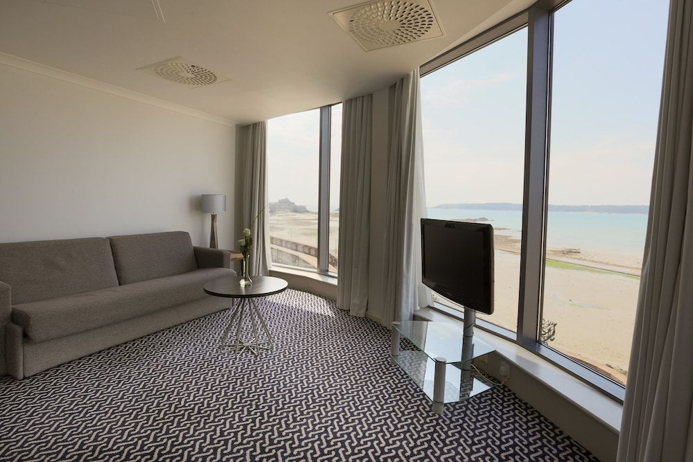Radisson Blu Waterfront Hotel, Jersey 35/57