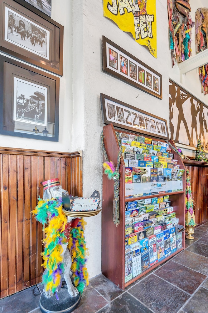 Historic Mardi Gras Inn 44/50