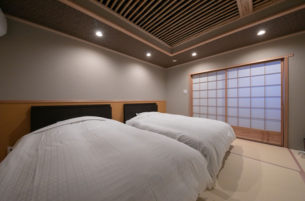 Yufu, Traditional, House, 2 Futon Beds