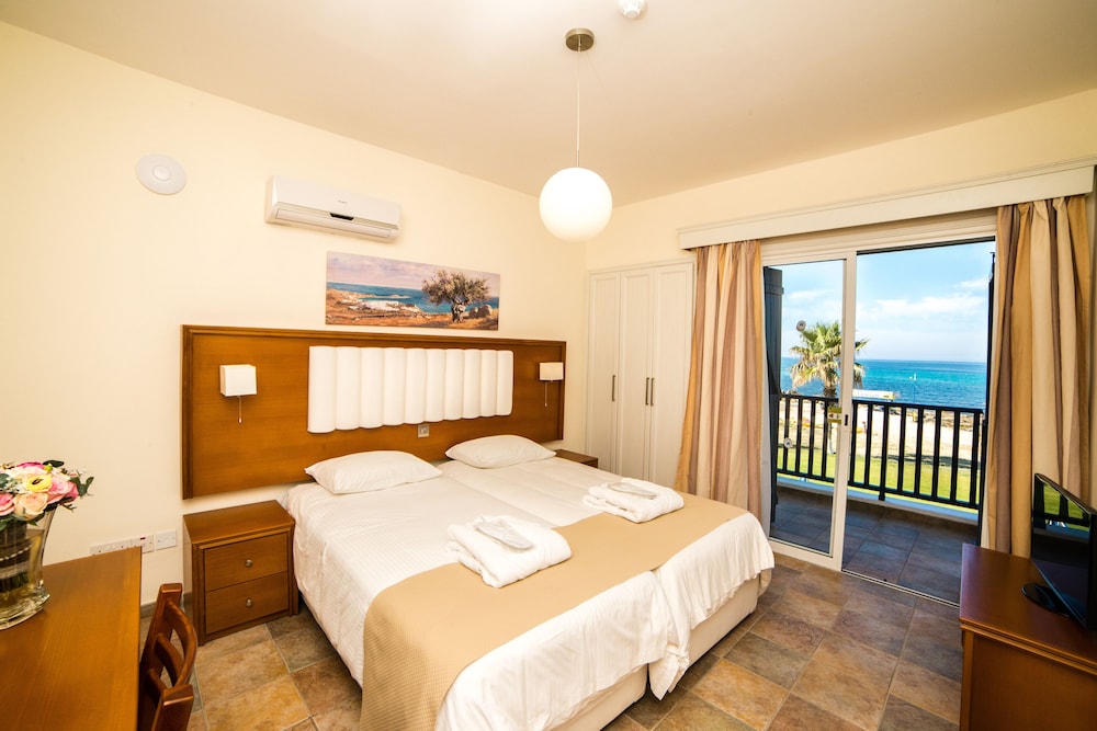 Kefalos Beach Tourist Village 28/76