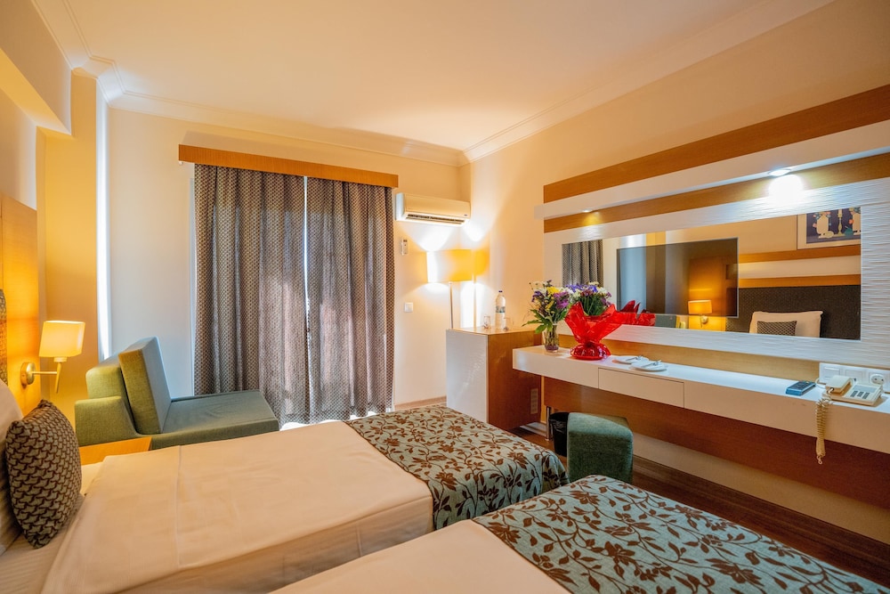 غرفة قياسية بسريرين منفصلين، Marbel Hotel 7/10