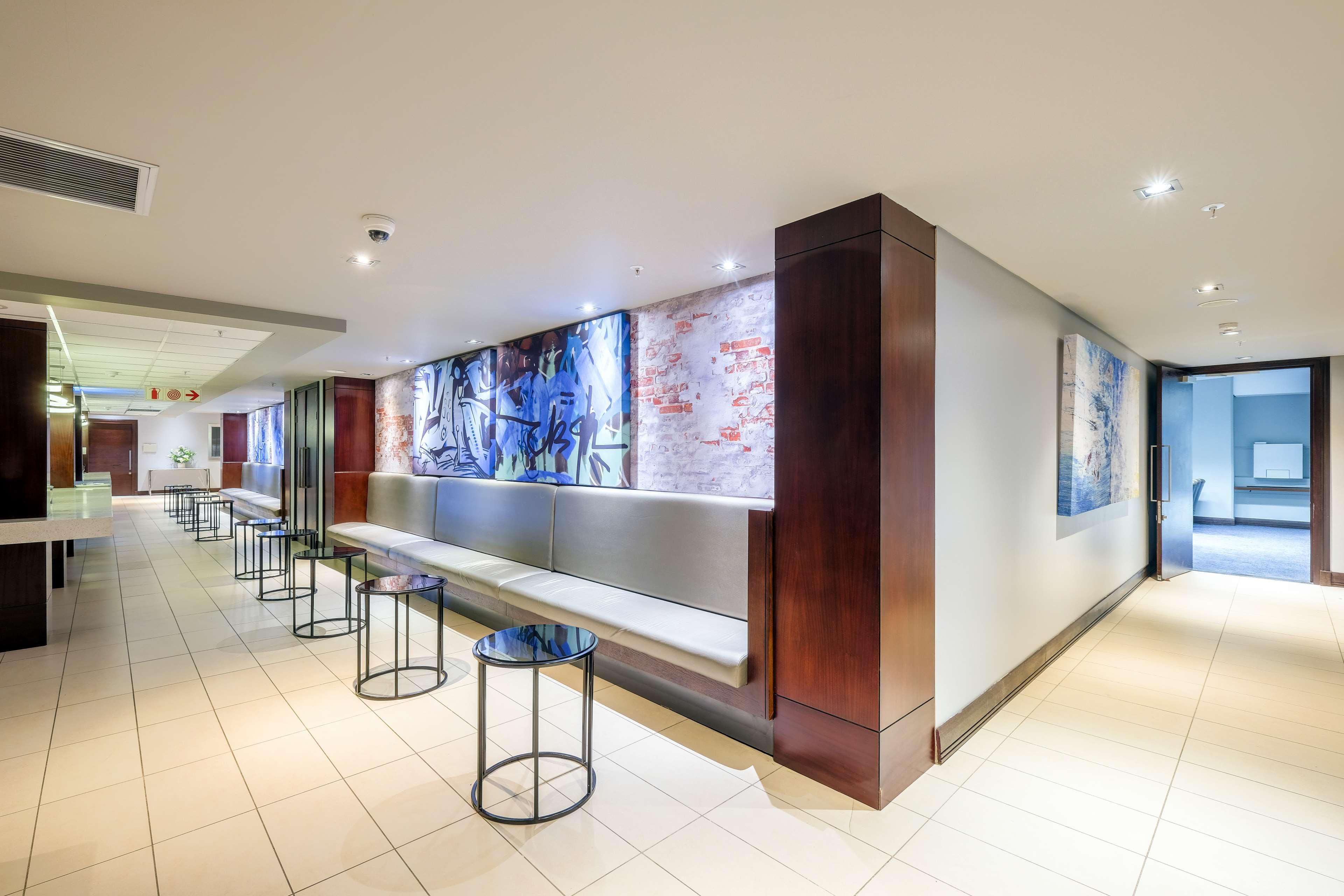 RADISSON BLU HOTEL SANDTON 7/50