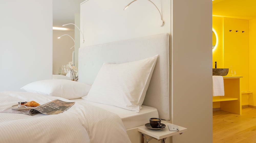 Neuro Campus Hotel im Das Morgen 17/46